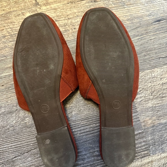 flats - Picture 2 of 2